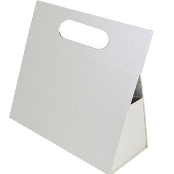 Подарункова картонна коробка 92010979 25*11*23,5 см