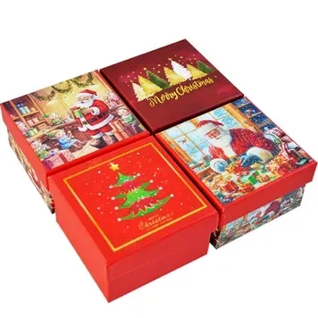 Маленькая новогодняя коробка для конфет